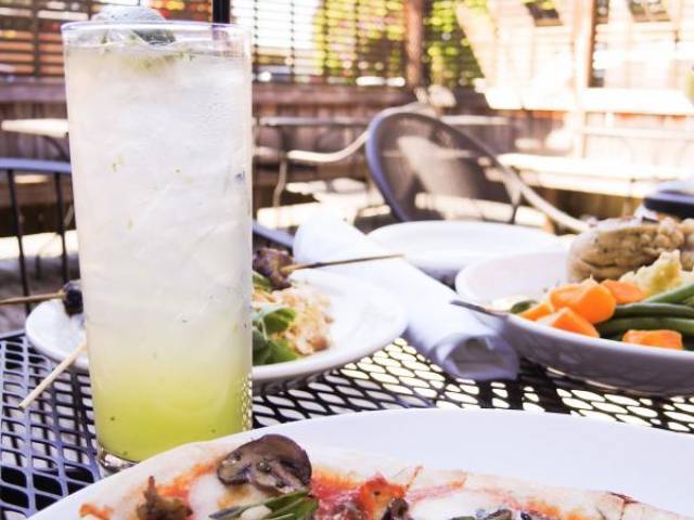 Best Happy Hour in Shoreline and Edmonds | Outdoor Summer Dining at
